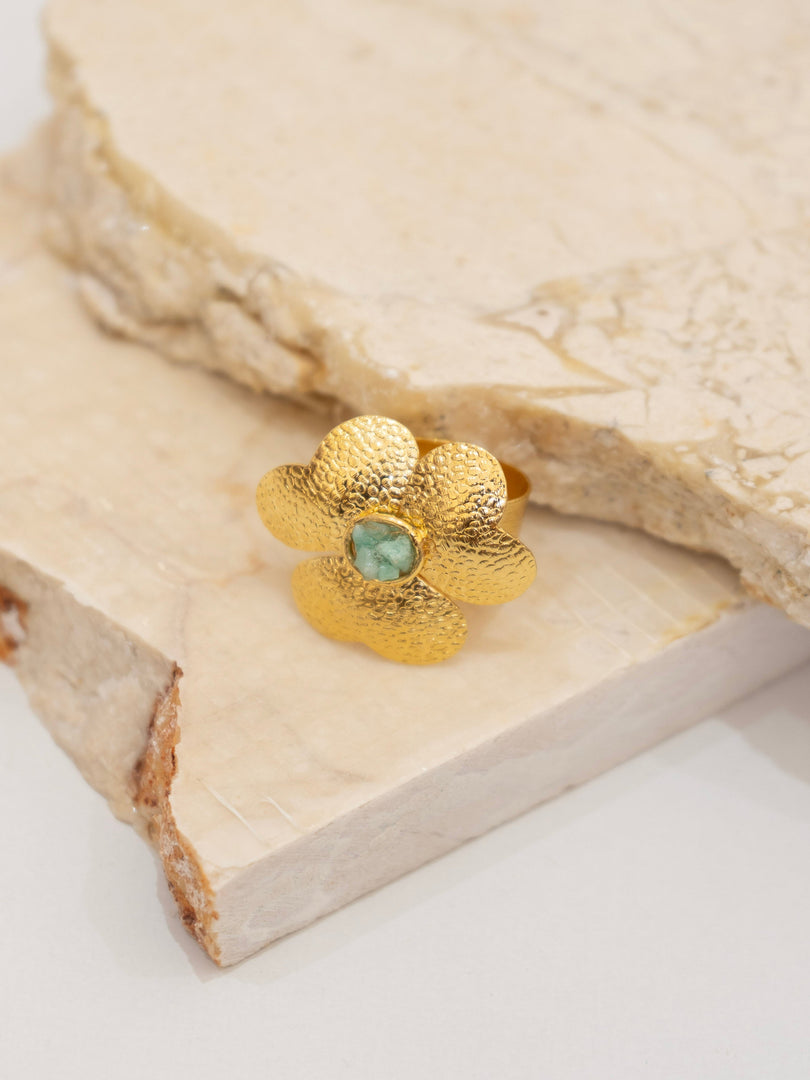 anillo flor esmeralda