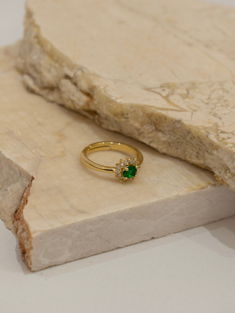 anillo esmeralda